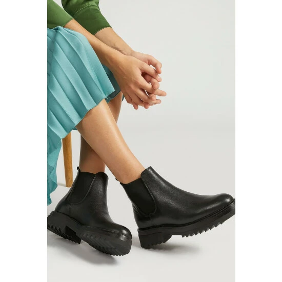 unnamed-file-1109.jpg Jones Bootmaker Black Trieste Chunky Ladies Leather Chelsea Boots -Jones Bootmaker shop unnamed file 1109