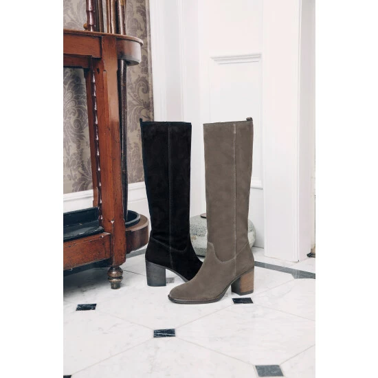 unnamed-file-1121.jpg Jones Bootmaker Black Iona Slouch Suede Ladies Knee Boots -Jones Bootmaker shop unnamed file 1121