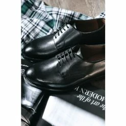 Jones Bootmaker Black Wide Fit Goodyear Welted Men's Leather Derby Shoes